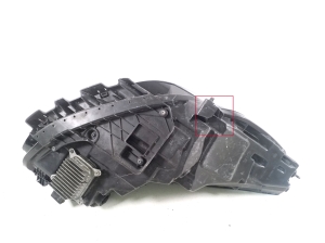Tesla Model 3 3 (2016–2024) Esituli ja selle osad 151495200D - 3