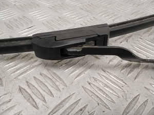 Hyundai IONIQ (2016–2026) Windshield wiper arm - 5