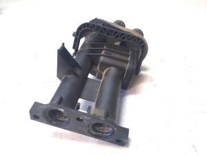Mercedes Benz Sprinter 904 (1996–2006) Heater valve 662553C - 4