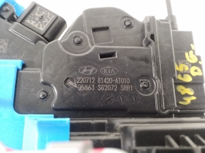 Kia Niro EX (2022–2026) Rear side door lock 81420AT010 - 2