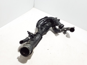 Mercedes Benz GLE-Class 167 (2019–2026) Luftansaugschlauch A2561411400 - 2