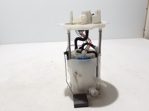 Mercedes Benz GLE-Class 167 (2019–2026) Kütusepump paagis A1674704500 - 3