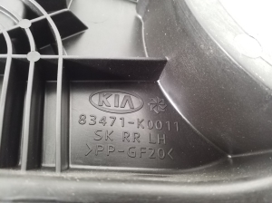 Kia Soul (2019–2026) Aizmugurējo sānu durvju logu pacēlājs un tā detaļas - 2