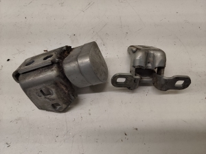 RENAULT Megane II (2002–2009) Rear side door lower hinge 029139 - 2