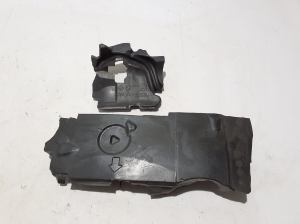   Sonstiges Teil unter der Motorhaube  - A2562265800 