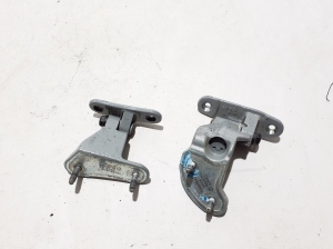 Mercedes Benz GLE-Class 167 (2019–2026) Rear side door upper hinge A1677304300 - 3