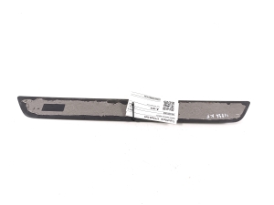 Tesla Model Y Y (2020–2026) Inner sill trim 149430100B - 2