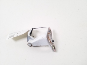 Tesla Model Y Y (2020–2026) Front door lower hinge - 2