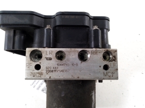 Tesla Model Y Y (2020–2026) ABS unit 104474510B - 3
