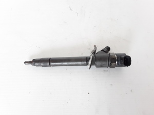  Fuel injector 