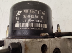 Volkswagen Sharan (1995–2010) ABS Steuergerät 7M0614111 - 3