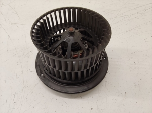 Heizungsgebläsemotor - 7M0819021