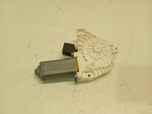 Mercedes Benz SLK-Class 172 (2011–2026) Hinterer Seitentür-Fensterhebermotor A2078200642 - 3