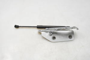 Land Rover Discovery Sport (2014–2026) Hood hinge FK7216801AE - 3