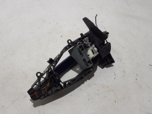 BMW 5 SERIES G31 (2017–2026) Front door external opening handle and its details - 3