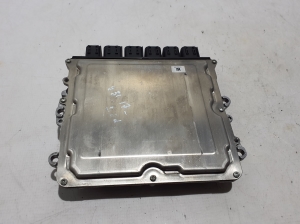 BMW 5 SERIES G31 (2017–2026) Engine control unit 8472586 - 3