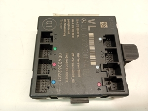 Mercedes Benz E-Class W207 (2009–2017) Front door control unit A2129004402 - 2