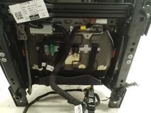 Tesla Model Y Y (2020–2026) Front seat and its parts - 2