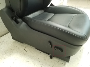 Tesla Model Y Y (2020–2026) Front seat and its parts - 3