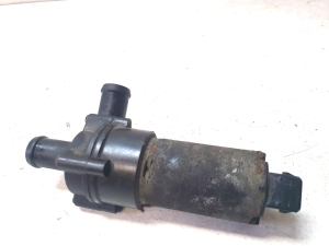 Volkswagen LT II (1996–2006) Auxiliary water pump - 3