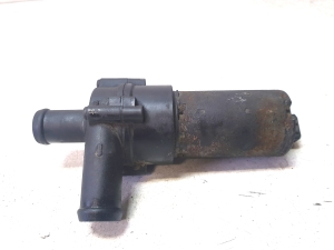 Auxiliary water pump - 
