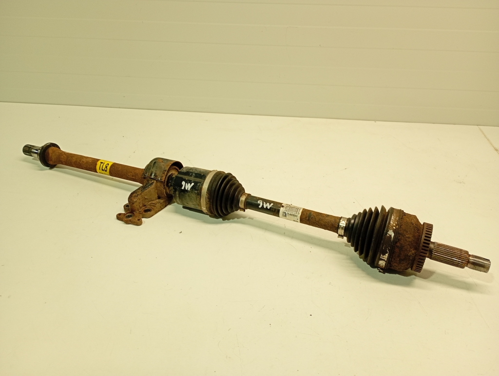 Kia Sportage (2010–2016) Front drive shaft and its parts 49501D7110 Kia Sportage (2010–2016) Front drive shaft and its parts 49501D7110