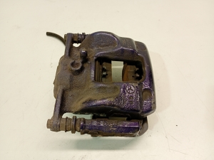 Mercedes Benz A-Class 176 (2012–2018) Front brake caliper A24617 - 4