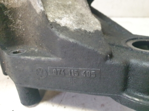 Volkswagen LT II (1996–2006) Ölfilterhalter 074115405 - 2