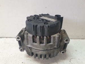 Mercedes Benz C-Class 204 (2007–2014) Alternator A0009067702 - 3