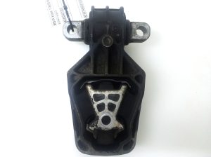 Mercedes Benz A-Class 176 (2012–2018) Engine mount A2462401209 - 3