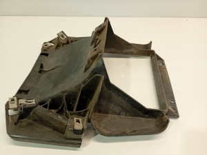   Luftleitblech für den Kühler  - 9X238A107AD 