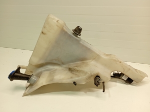   Réservoir lave-glace avant  - 8X2317B613A 