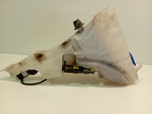 Jaguar XF (2008–2016) Front washer fluid reservoir 8X2317B613A - 5