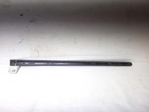 Volkswagen Golf V (2003–2009) Esiukse liist 1K4853515 - 2