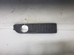 Front bumper lower grille - 30655930