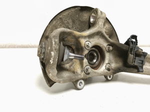 Mercedes Benz ML-Class 166 (2011–2015) Front wheel hub A1663301020 - 5