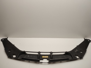   Verkleidung unter der Motorhaube  - A1668812922 