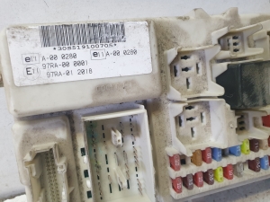 Ford C-MAX (2003–2010) Sicherungskasten Innenraum 6M5T14014 - 5