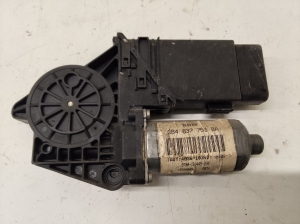 Front door window regulator motor - 3B4837751BA