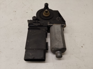 Volkswagen Passat B5 (1997–2005) Front door window regulator motor 3B4837751BA - 4