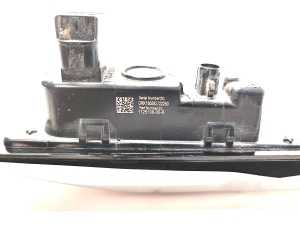 Tesla Model S S (2012–2026) Front fender turn signal 1125106-00-B - 3