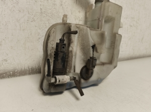 Mercedes Benz ML-Class 166 (2011–2015) Front washer fluid reservoir A1668600660 - 6