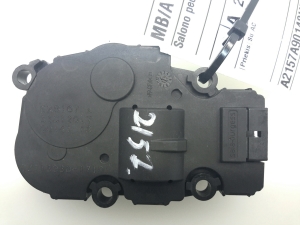 Mercedes Benz A-Class 176 (2012–2018) Stellmotor Heizungsklappe - 3