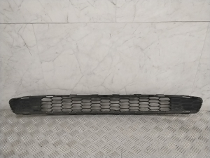 NISSAN Leaf I (2010–2017) Front bumper lower grille 622563NF5A - 4