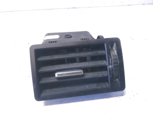 Dashboard air vent grilles - 3M51R018B08