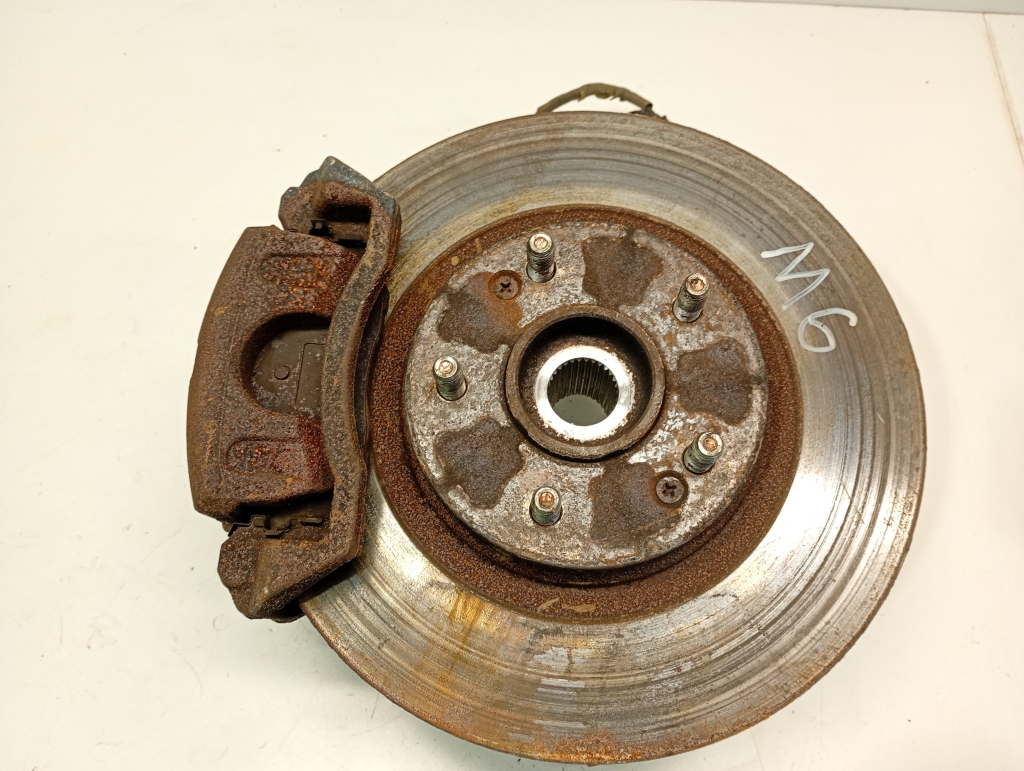 Kia Sportage (2010–2016) Front wheel hub and its parts MNB18063