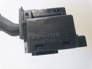 Ford C-MAX (2003–2010) Commande de clignotants 4M5T13335BD - 2