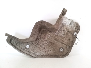 Muffler heat shield - 7411984