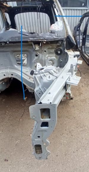 Mercedes Benz GLE-Class 167 (2019–2026) Front outrigger A1676207501 - 3