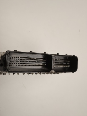Mercedes Benz ML-Class 166 (2011–2015) Engine control unit A6429000401 - 4